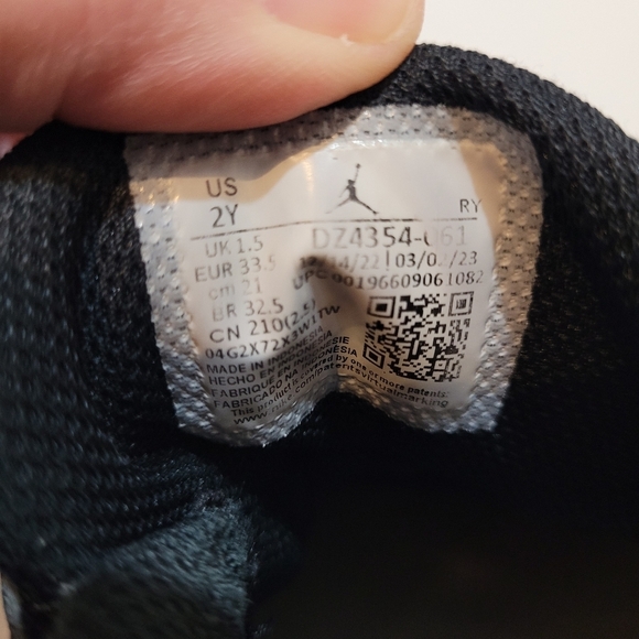 Air Jordan Flight kids sneakers size 2Y - Picture 9 of 11